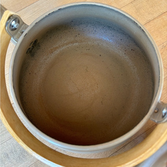 Vintage Enameled Kettle with Bentwood Handle - Picture 8 of 12